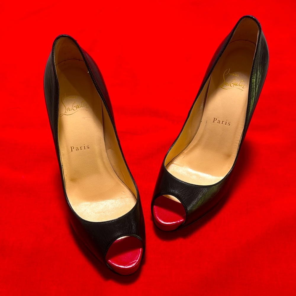 Christian Louboutin Size 39 Black